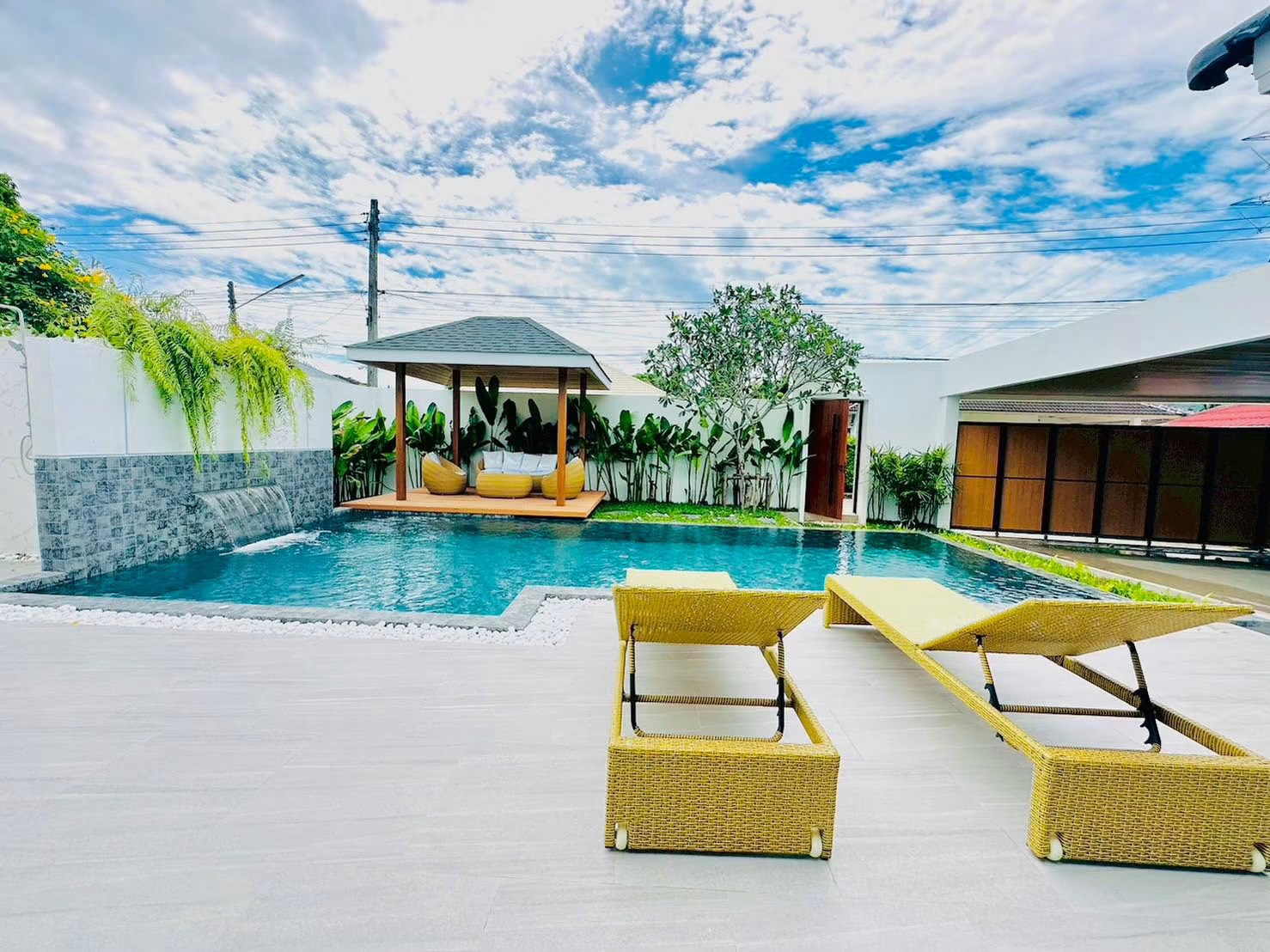 BM Master Pool Construction